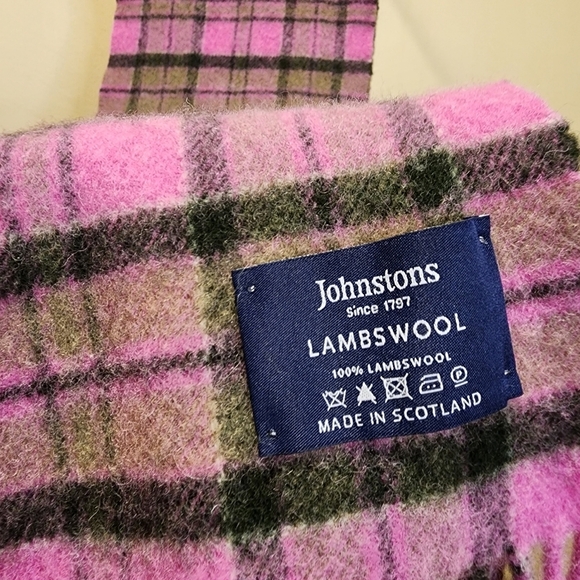 Johnstons Lambswool pink and black Plaid scarf - Picture 1 of 5